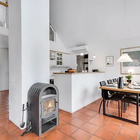 Bratko - 800m From The Sea By Interhome