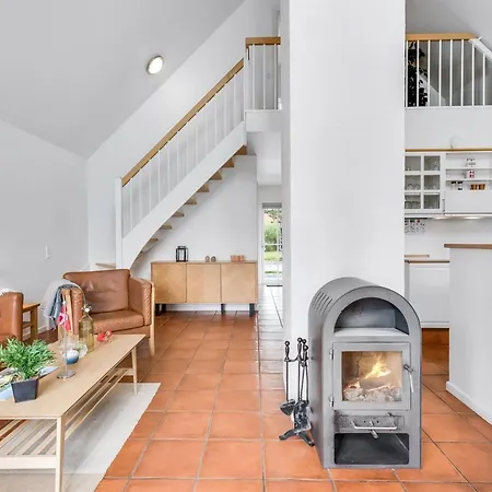 Feriehus Bratko - 800m From The Sea By Interhome *