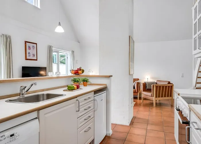 Bratko - 800m From The Sea By Interhome