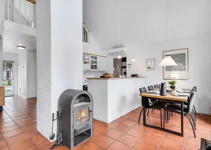 Bratko - 800m From The Sea By Interhome